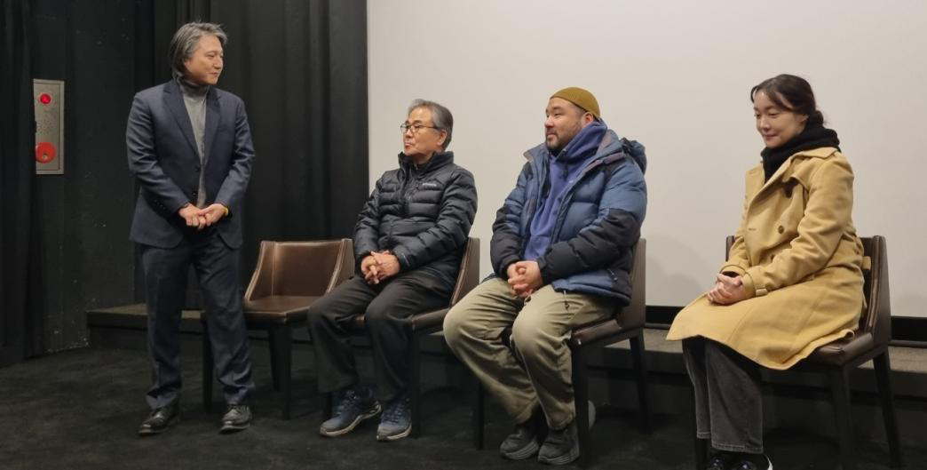 고도의 메아리 상영 행사